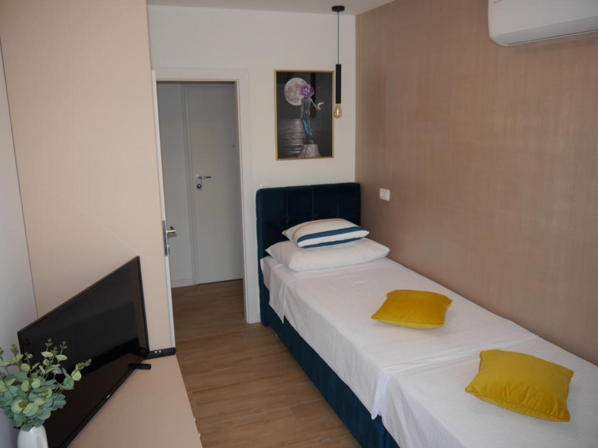 Apartment "Mon Ami" Trogir Exterior foto